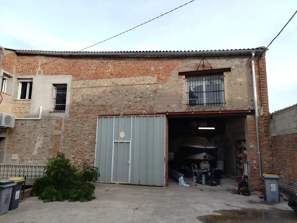 Dépot Johan Installation gouttières Latour-Bas-Elne 66200