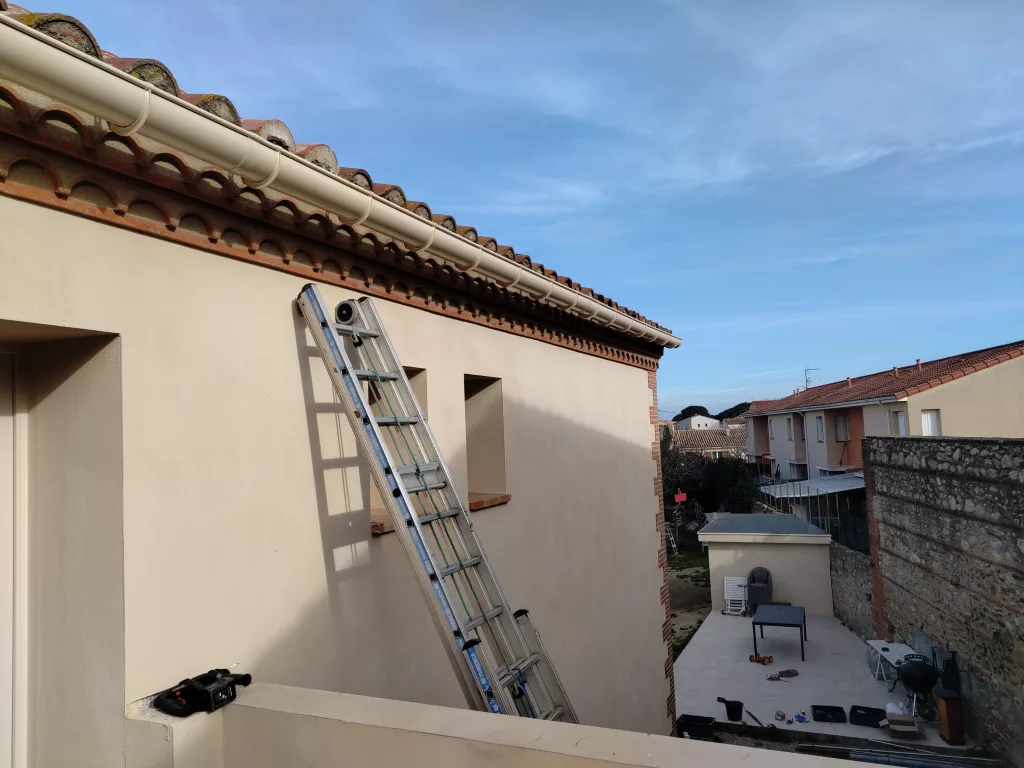 IMG_20240221_154425292 Installation gouttières Alénya 66200