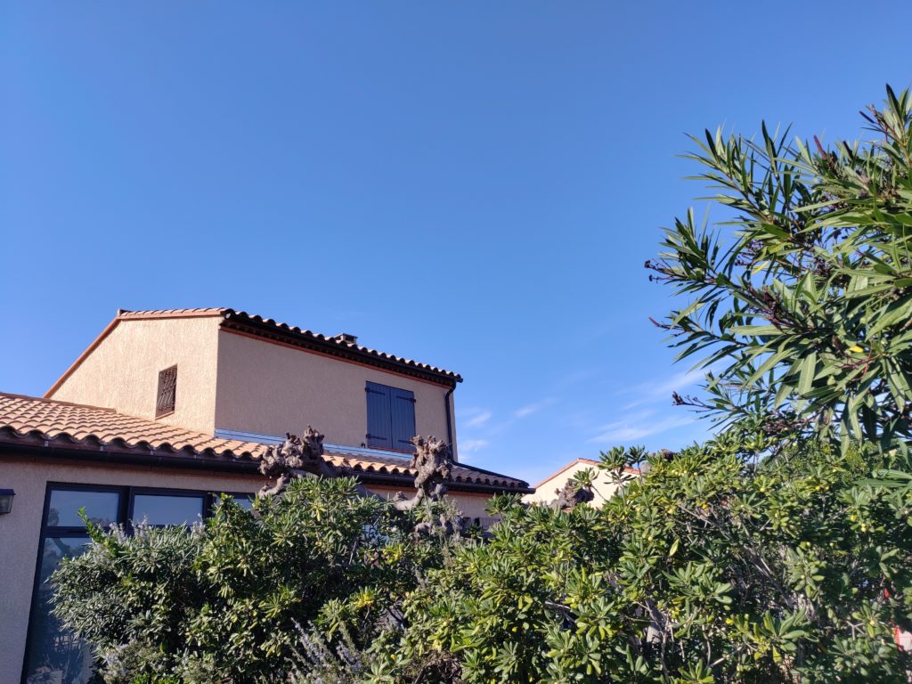 IMG_20241023_153123273 Installation gouttières anthracite Le Barcarès 66420