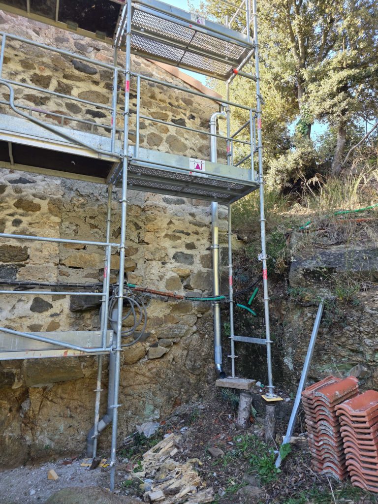 kn47fnt1swzcqmmttpg1q1zn9pbjn8sp Rénovation Toiture Feilluns 66730